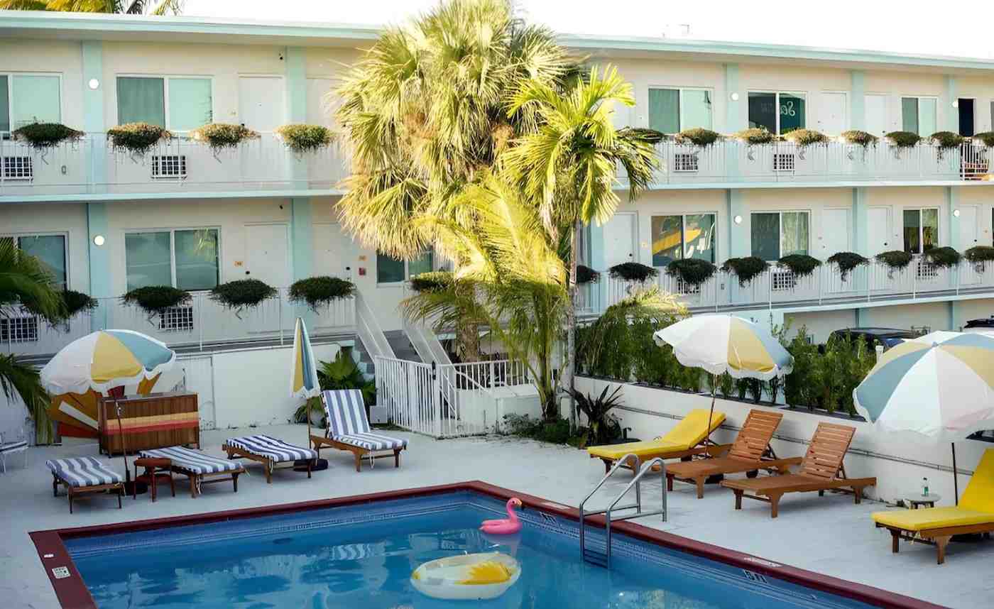 Selina Gold Dust pool and courtyard
